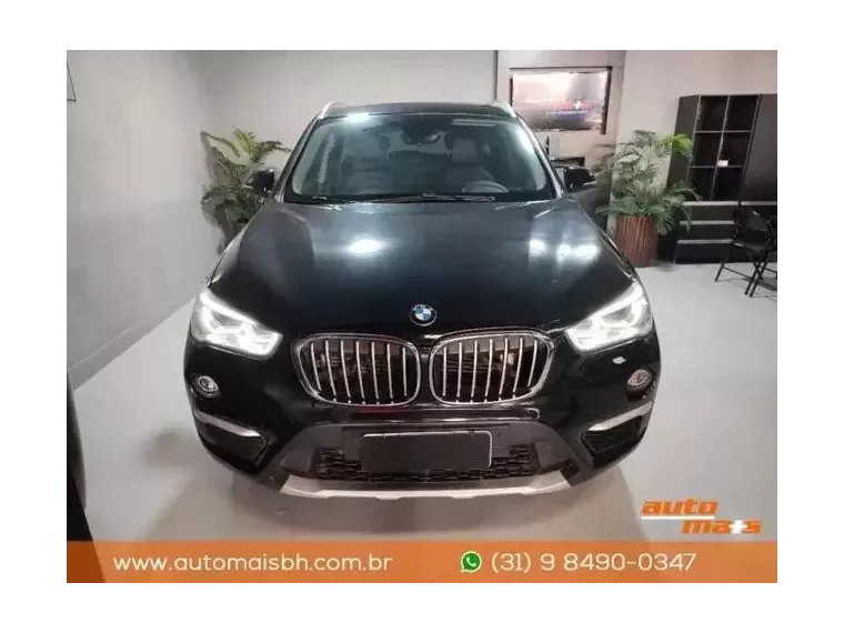 BMW X1 Preto 4