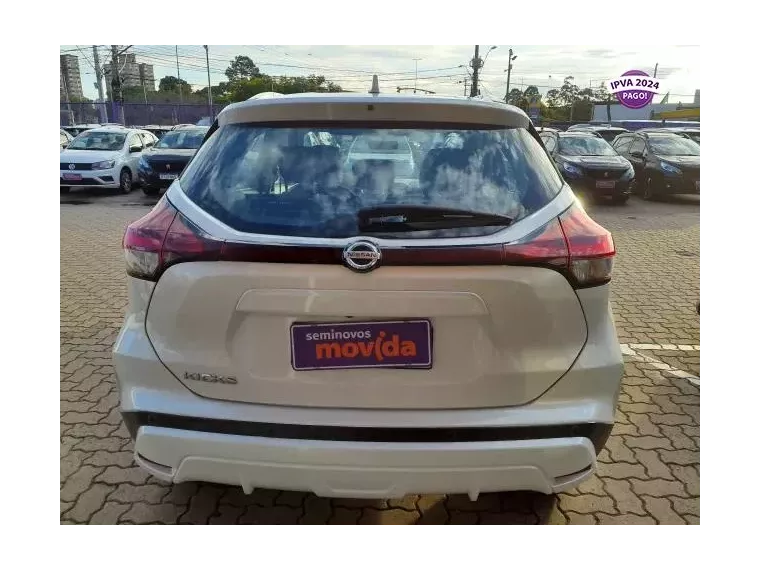 Nissan Kicks Branco 9