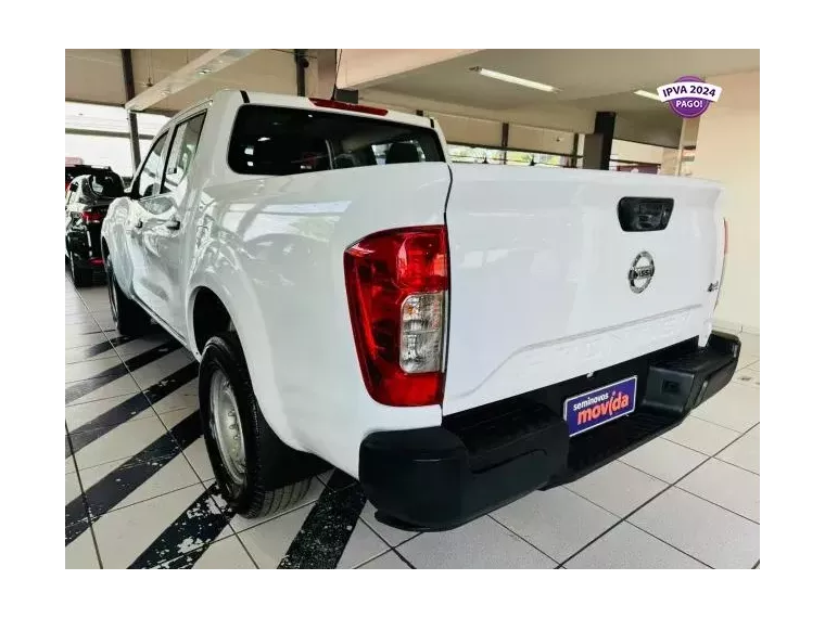 Nissan Frontier Branco 5