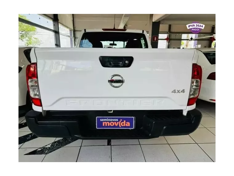 Nissan Frontier Branco 8