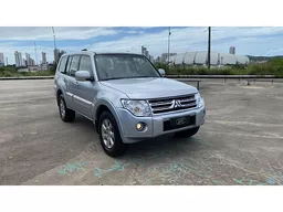 Mitsubishi Pajero Full
