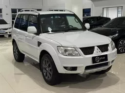 Mitsubishi Pajero TR4