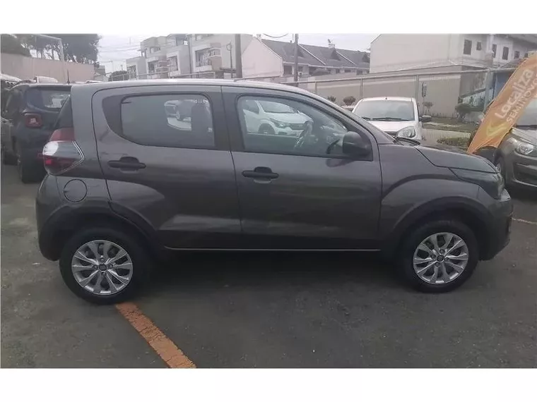 Fiat Mobi Prata 1