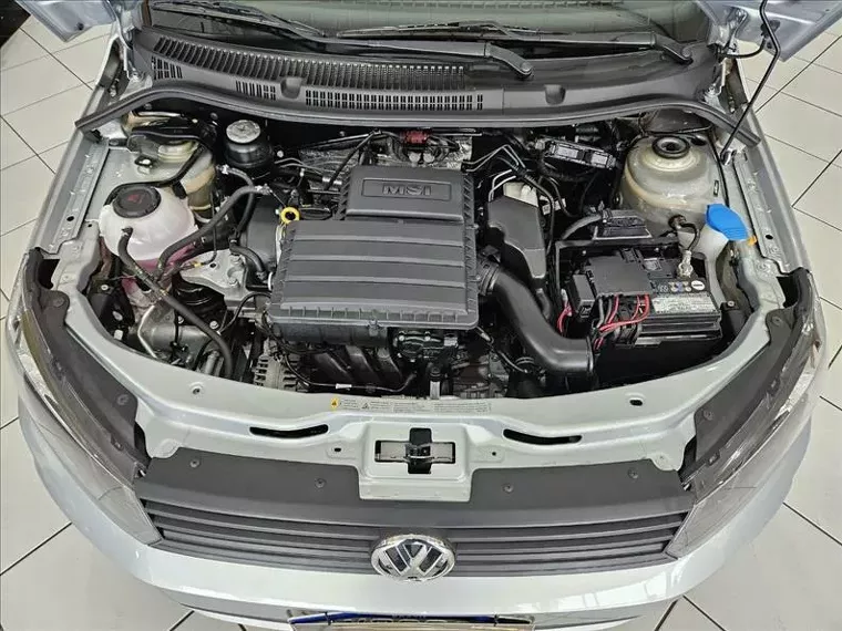 Volkswagen Voyage Prata 6