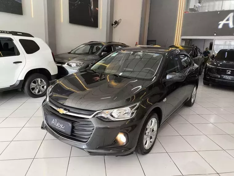 Chevrolet Onix Cinza 6