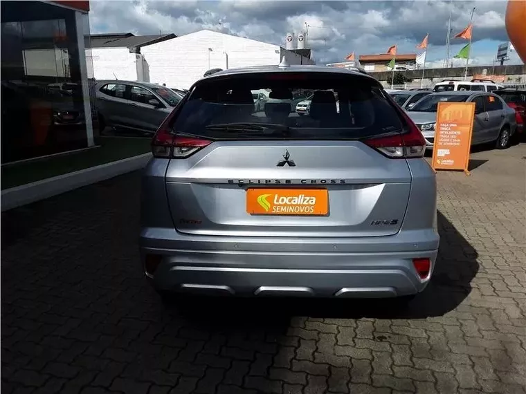 Mitsubishi Eclipse Cross Prata 18