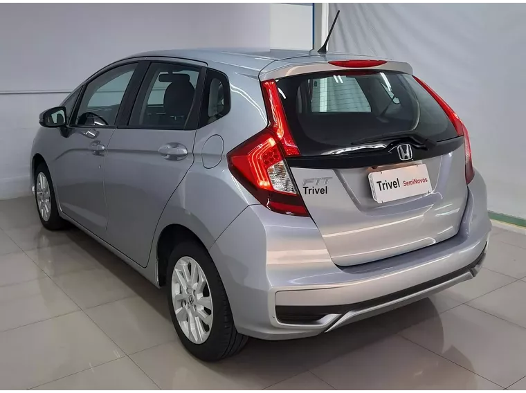 Honda FIT Prata 4