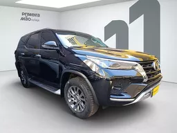 Toyota Hilux SW4
