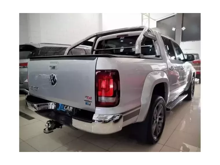 Volkswagen Amarok Prata 2