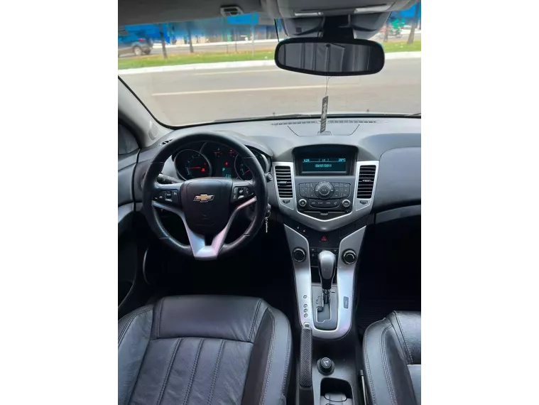 Chevrolet Cruze Prata 3