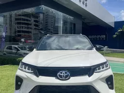 Toyota Hilux SW4