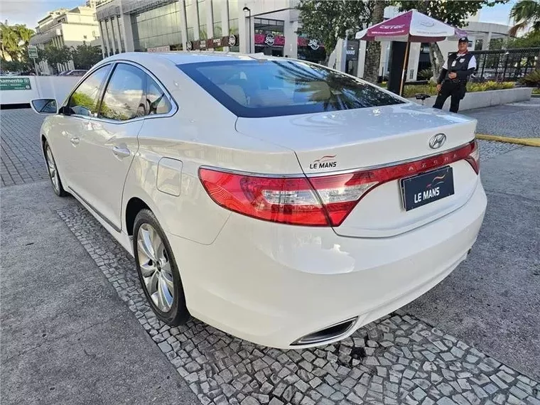 Hyundai Azera Branco 16