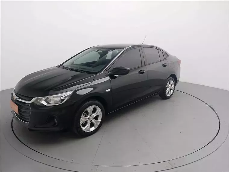 Chevrolet Onix Preto 13