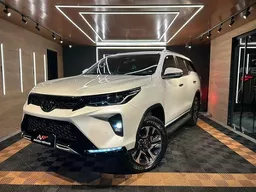 Toyota Hilux SW4
