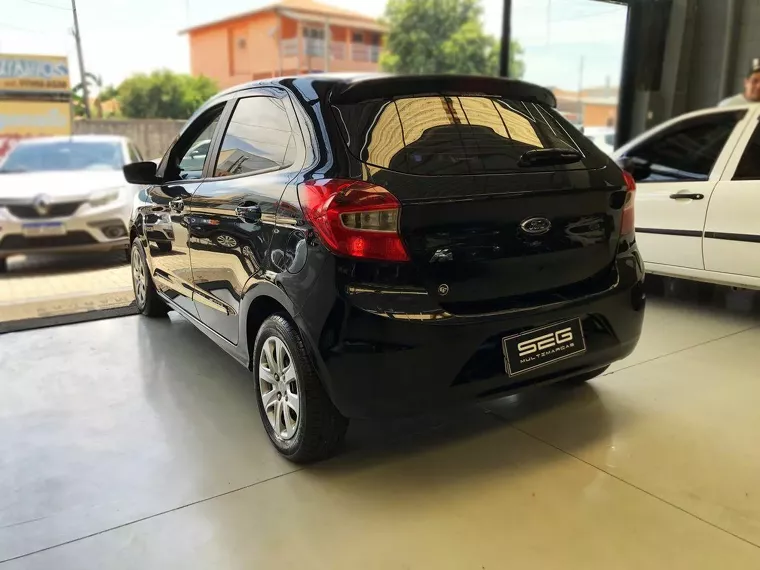 Ford KA Preto 4