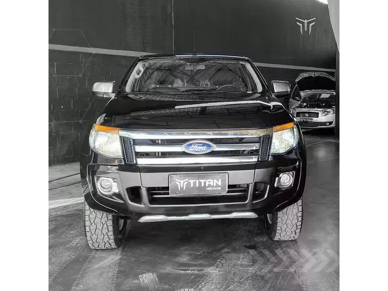 Ford Ranger Preto 4