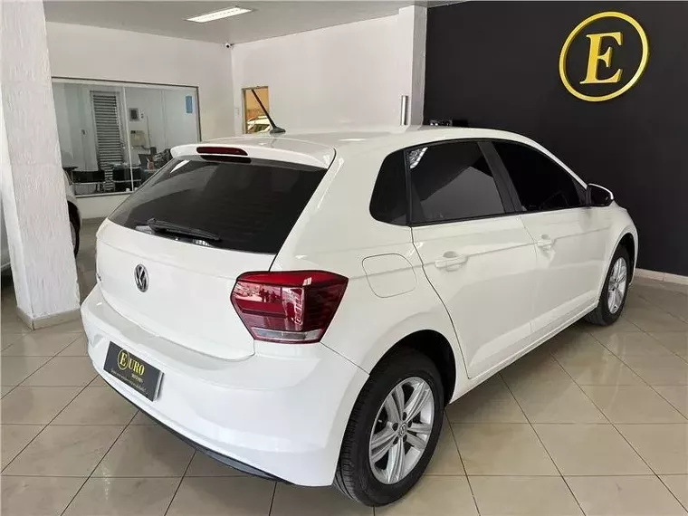 Volkswagen Polo Hatch Branco 3