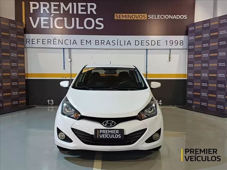 Hyundai HB20S Branco 2