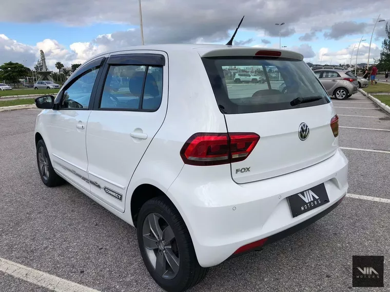 Volkswagen Fox Branco 12