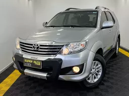 Toyota Hilux SW4