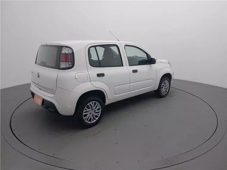 Fiat Uno Branco 2