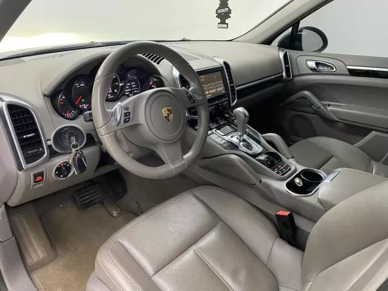 Porsche Cayenne Cinza 15