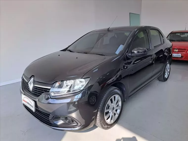 Renault Logan Preto 1