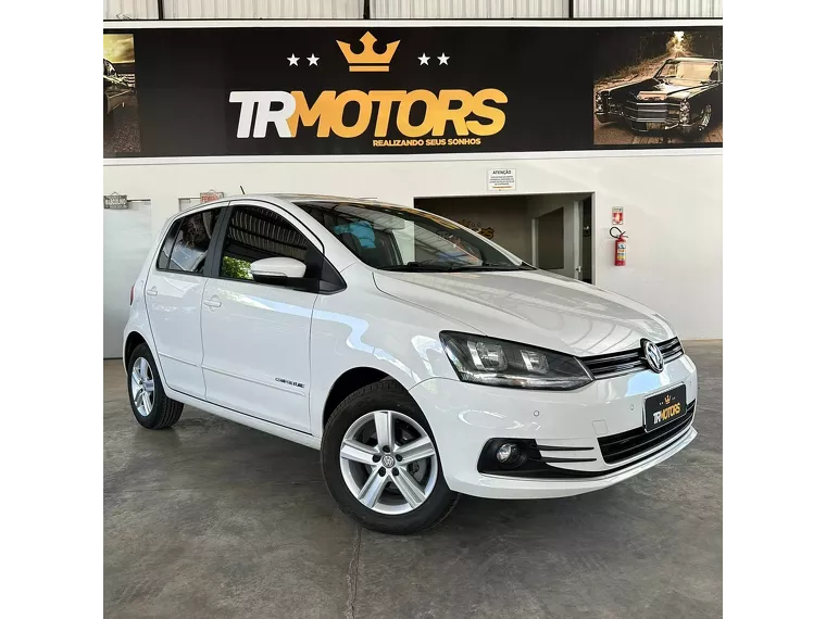 Volkswagen Fox Branco 11