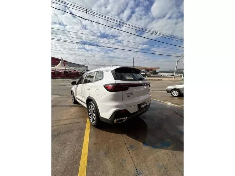 Chery Tiggo 8 Branco 6