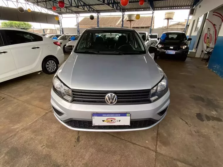 Volkswagen Voyage Prata 9