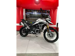 Triumph Tiger 900