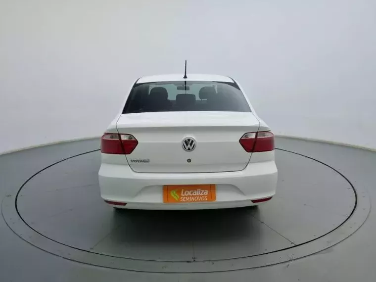 Volkswagen Voyage Branco 1