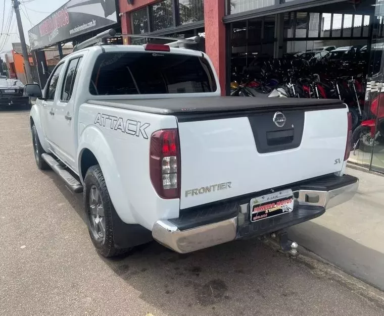 Nissan Frontier Branco 7