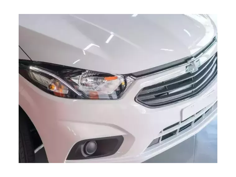 Chevrolet Onix Branco 5