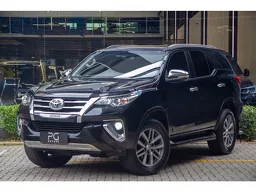 Toyota Hilux SW4