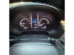 Toyota Hilux SW4