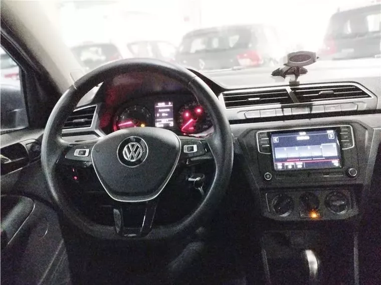 Volkswagen Voyage Cinza 11