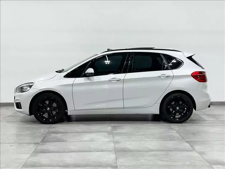 BMW 225i Branco 7