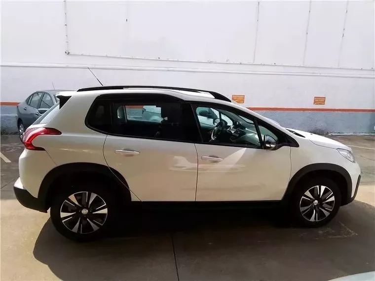 Peugeot 2008 Branco 9