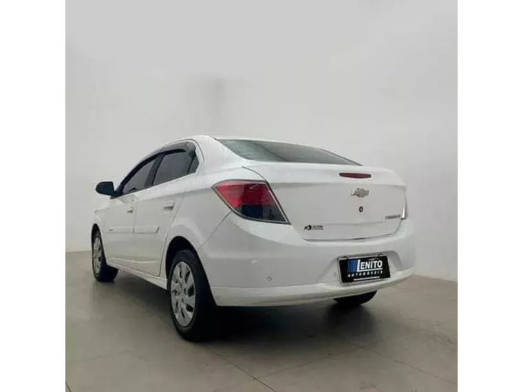 Chevrolet Prisma Branco 5