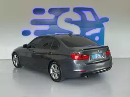 BMW 320i