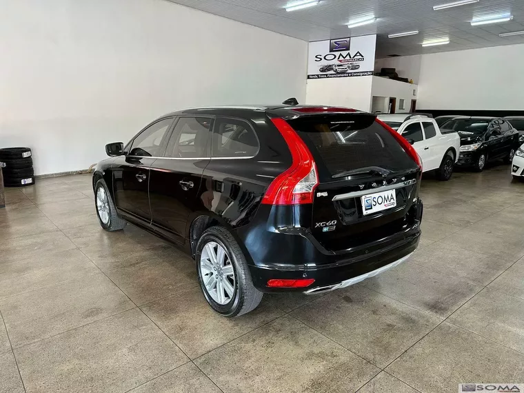 Volvo XC60 Preto 5