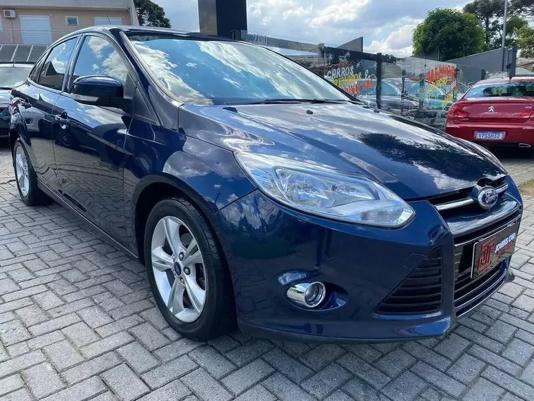 Ford Focus Azul 10