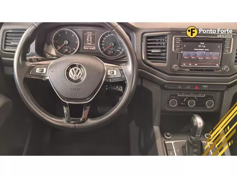 Volkswagen Amarok Prata 11