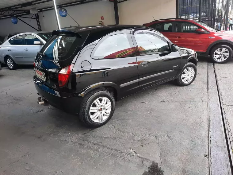 Chevrolet Celta Preto 11