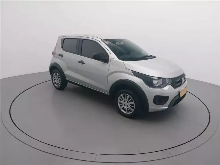 Fiat Mobi Prata 18