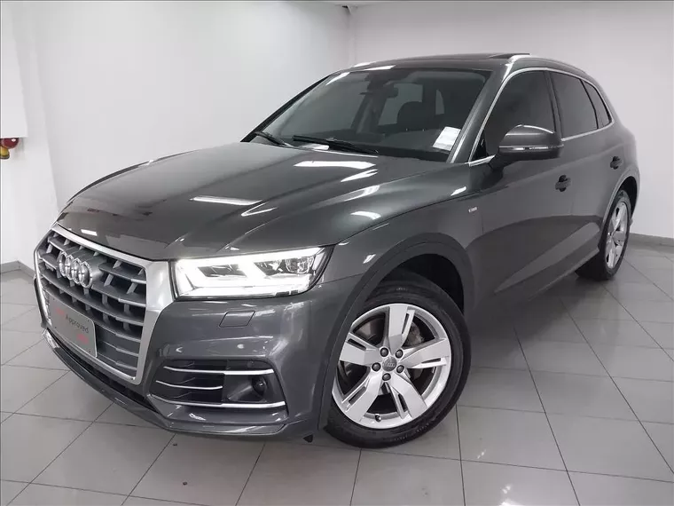 Audi Q5 Cinza 1