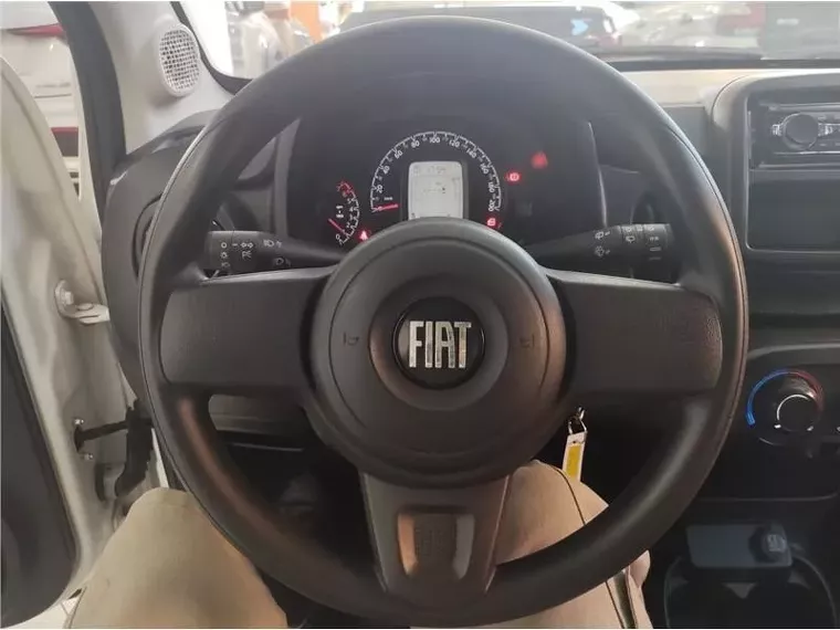 Fiat Mobi Branco 4