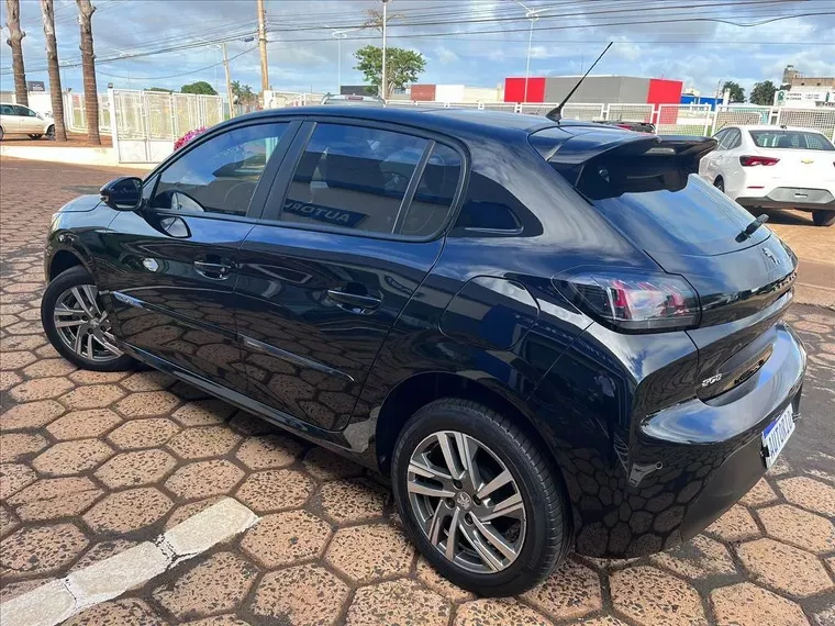 Peugeot 2008 Preto 13