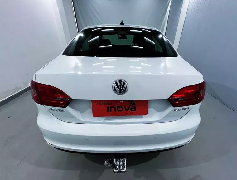 Volkswagen Jetta Branco 10